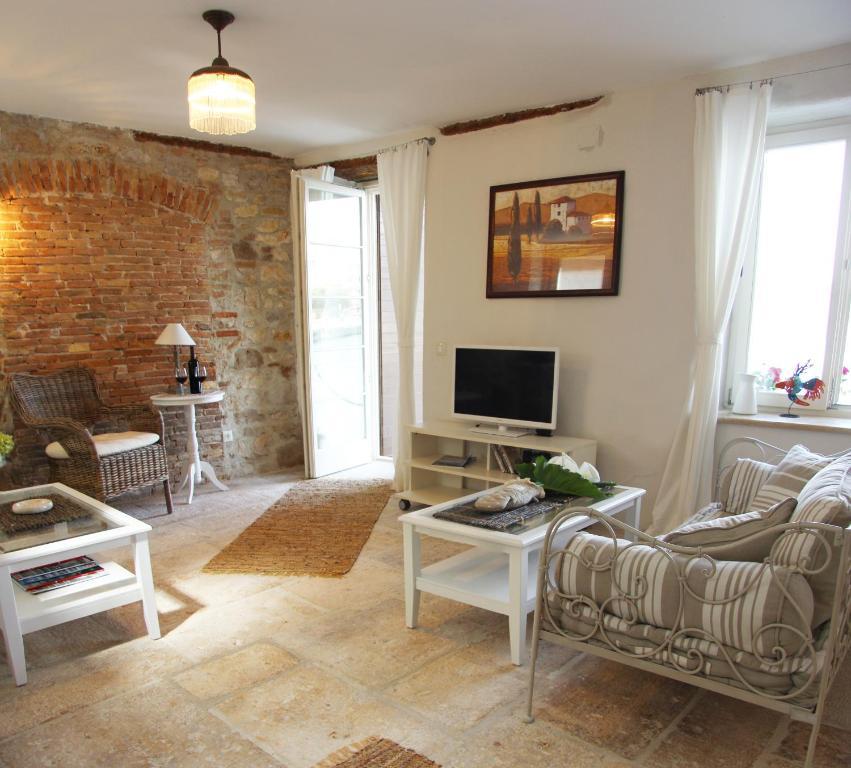 Casa Svalba Apartment Ровин Стая снимка