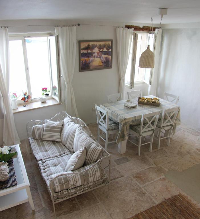 Casa Svalba Apartment Ровин Стая снимка